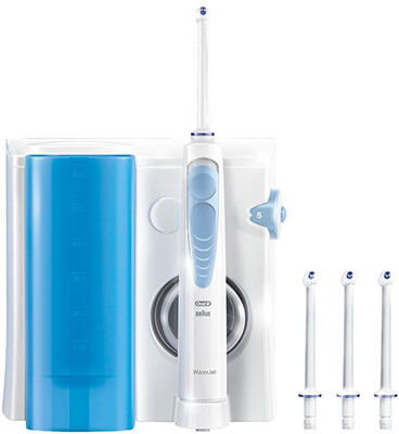 Irrigador dental Oral-B Waterjet junto a 3 cabezales
